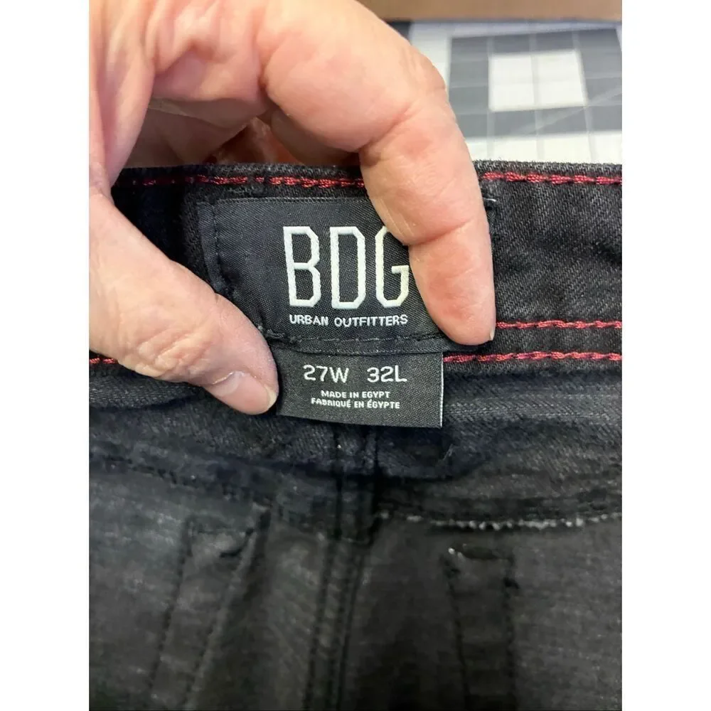 BDG Urban Outfitters NWT Teo Relaxed Flare in Black Size 27